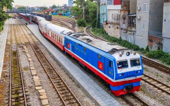 viec-day-nhanh-trien-khai-cac-du-an-duong-sat-theo-quy-hoach-can-co-co-che-chinh-sach-dac-thu-de-hoan-thanh-mang-luoi-duong-sat-quoc-gia-duong-sat-do-thi.-anh-ta-hai.jpg