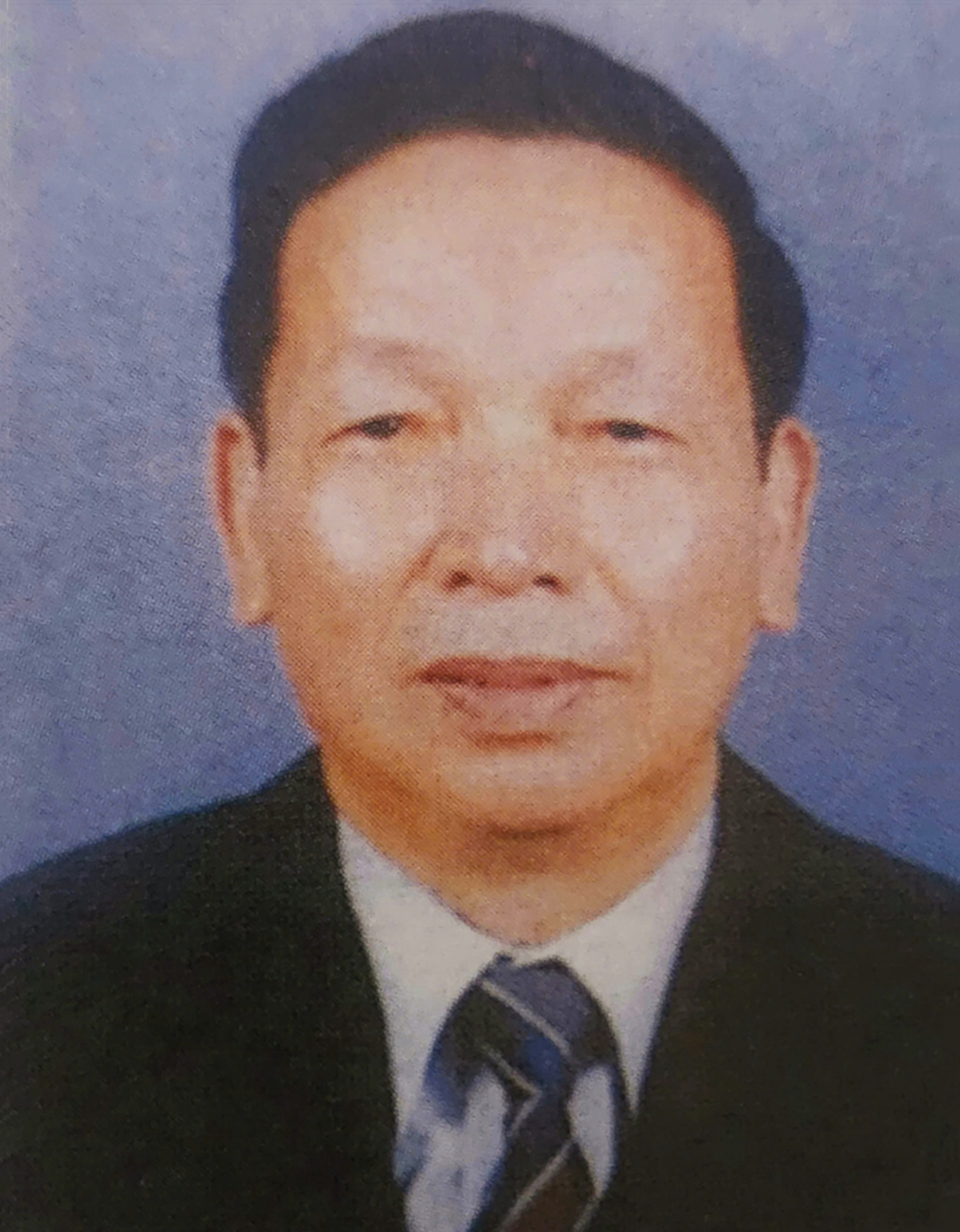nha-bao-hong-linh.jpg