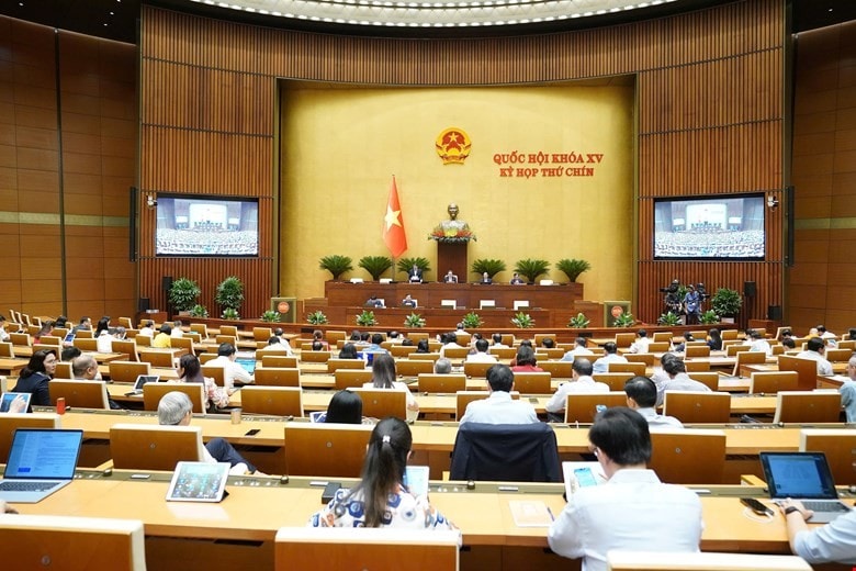 Quốc hội thông qua quyết định lịch sử: Sửa đổi Hiến pháp năm 2013, vận hành chính quyền địa phương 2 cấp Quốc hội thông qua quyết định lịch sử: Sửa đổi Hiến pháp năm 2013, vận hành chính quyền địa phương 2 cấp