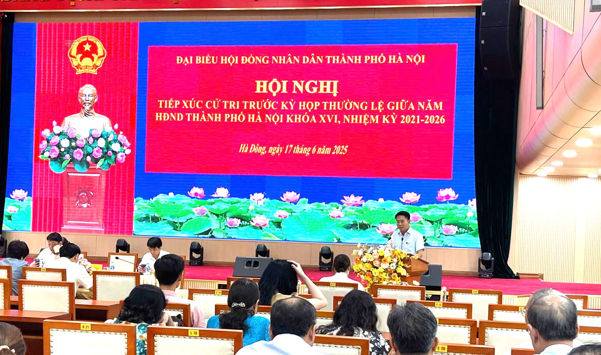 toan-canh(1).jpg