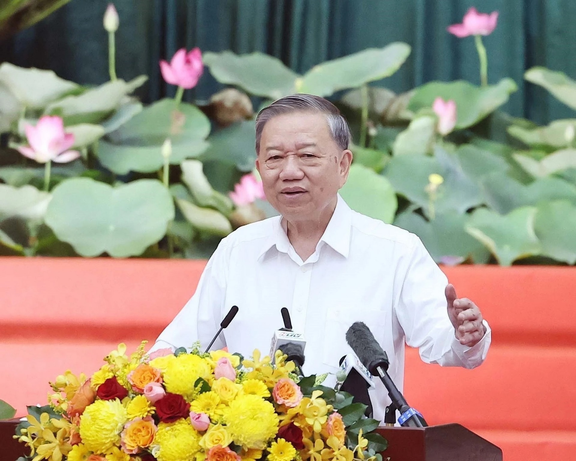 tong-bi-thu-tphcm-1.jpg