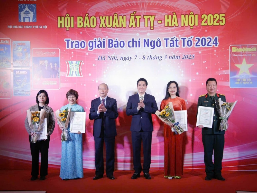 Ấn tượng trước sự bứt phá của Báo Tuổi trẻ Thủ đô Ấn tượng trước sự bứt phá của Báo Tuổi trẻ Thủ đô