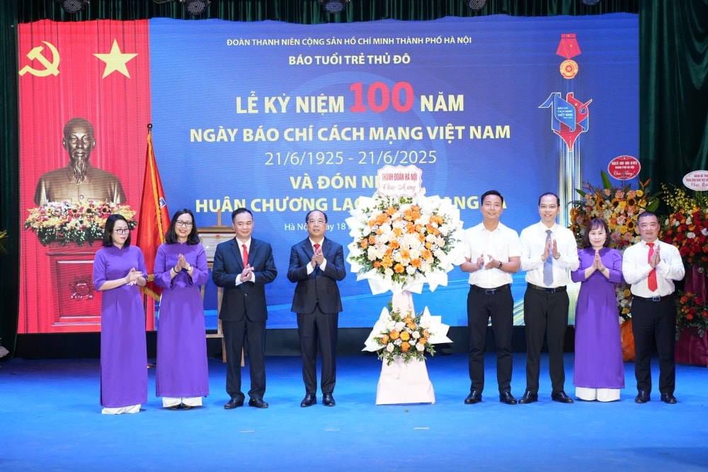Định vị thương hiệu bằng khát vọng, sáng tạo và đạo đức người làm báo