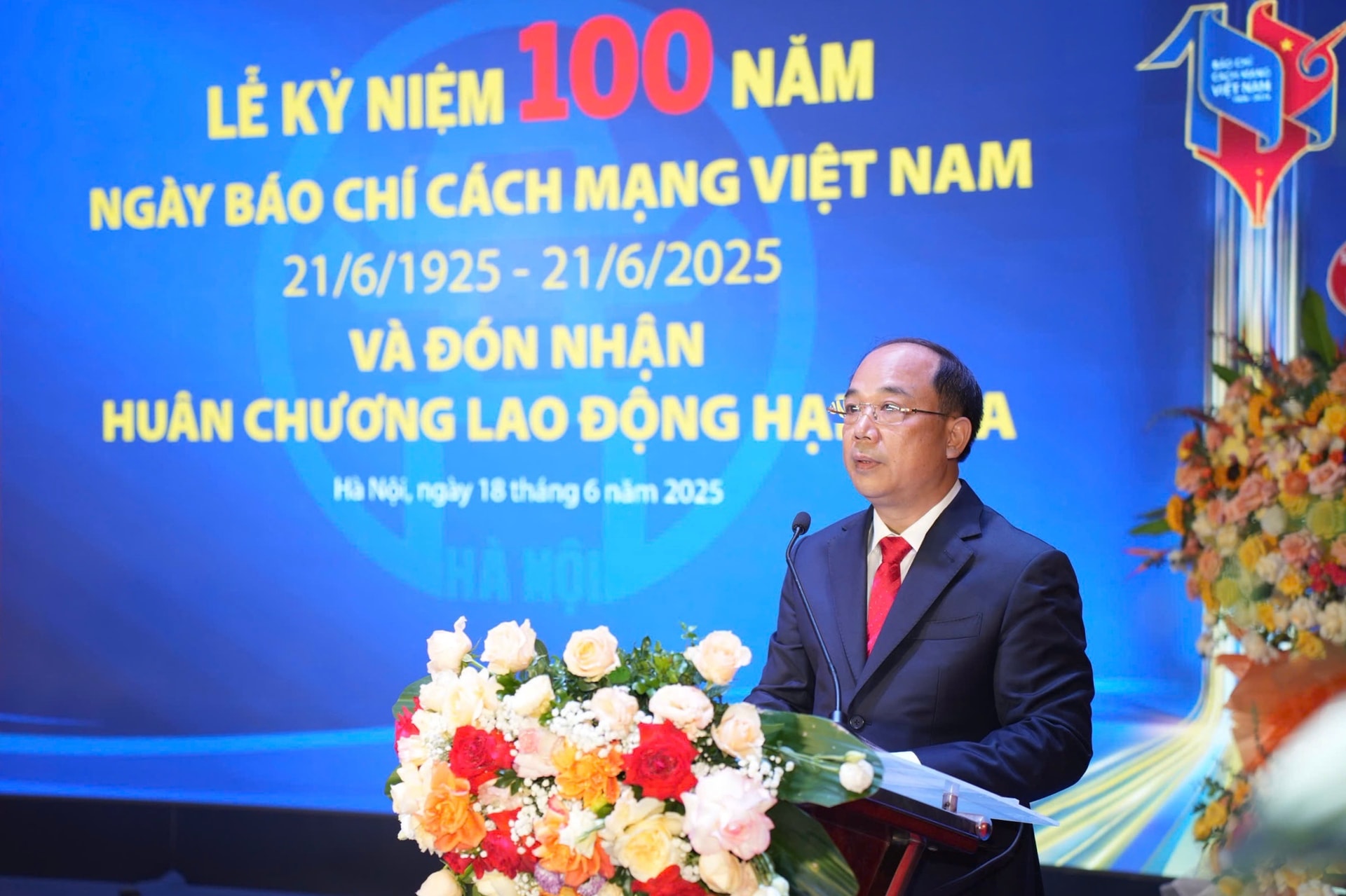 nguyen-manh-hung-tbt-pb.jpg