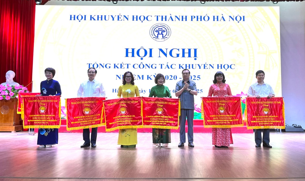 khuyen-hoc-2.jpg