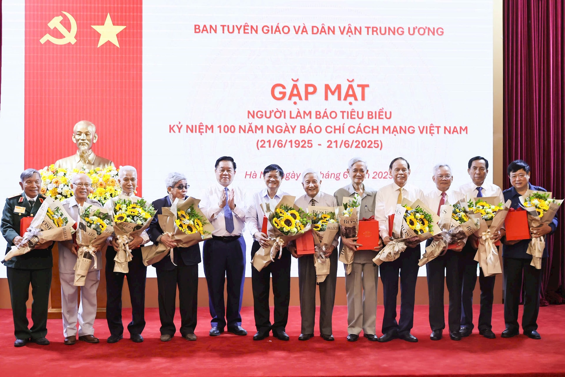 tg-a-nghia-khen-.jpg