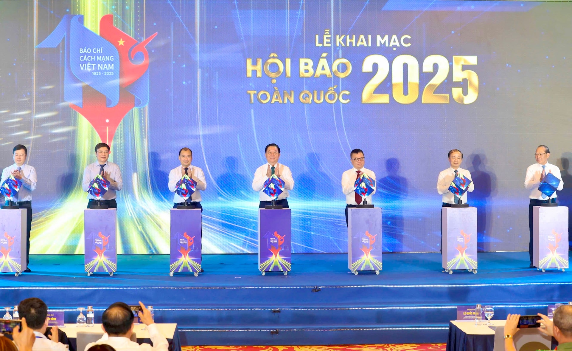 khai-mac-hoi-bao.jpeg