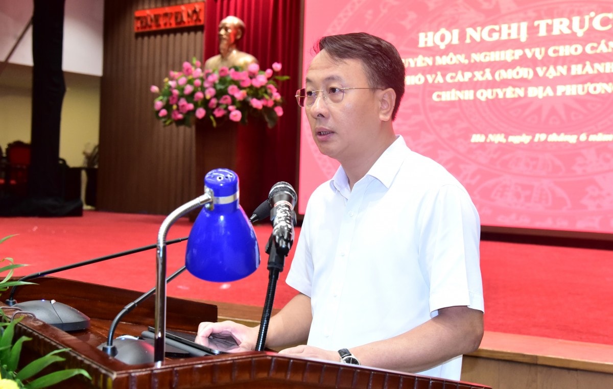 Giám đốc Sở Nội vụ hướng dẫn tổ chức và hoạt động của chính quyền cấp xã