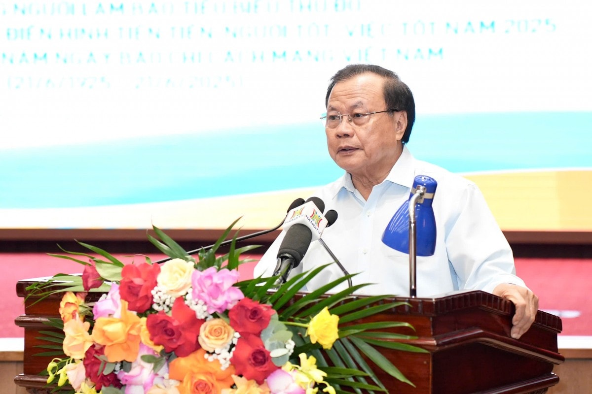 Hội nghị gặp mặt đại biểu các cơ quan báo chí