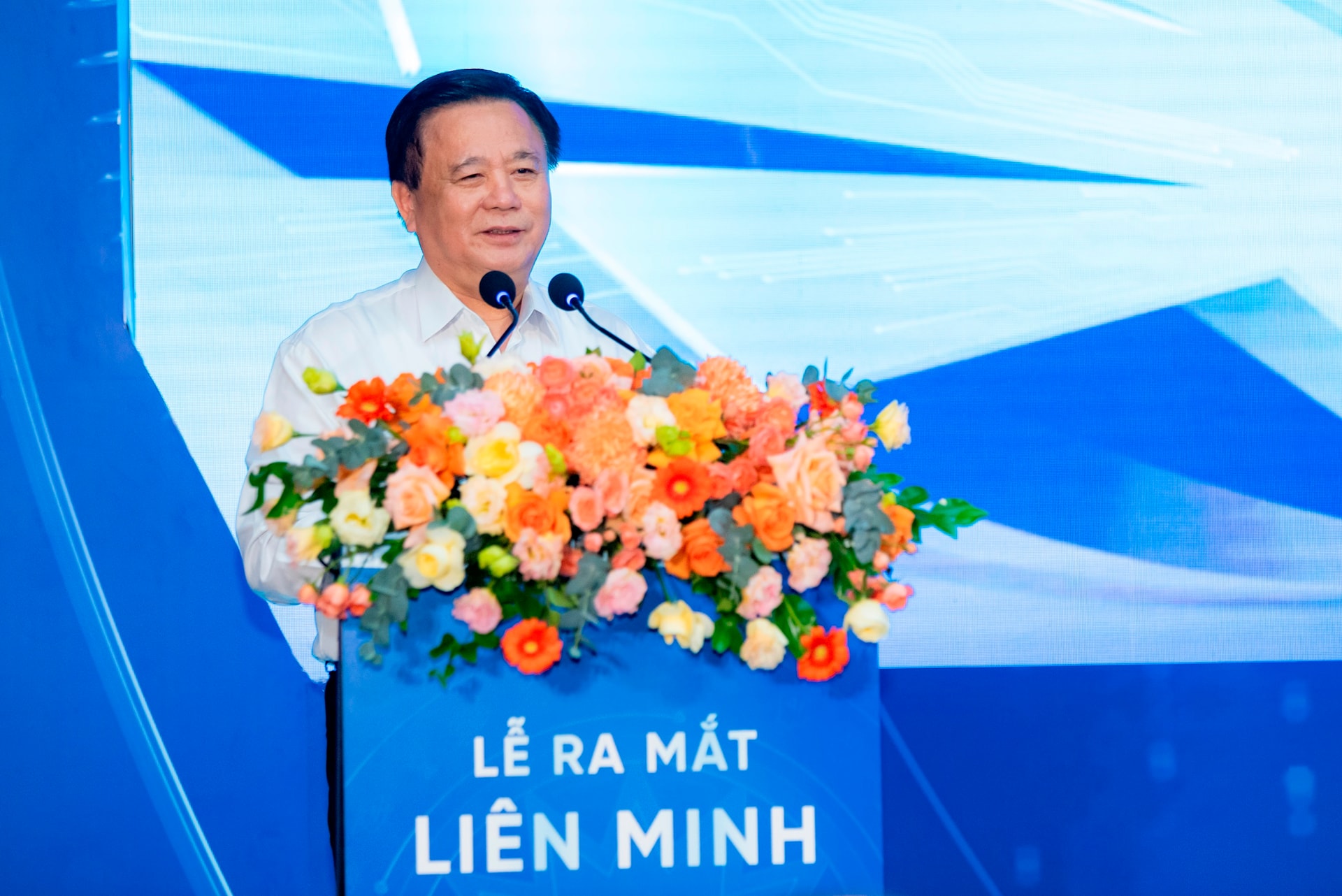 Uỷ viên Bộ Chính trị, Giám đốc Học viện Chính trị quốc gia Hồ Chí Minh Nguyễn Xuân Thắng phát biểu. Ảnh: T.H