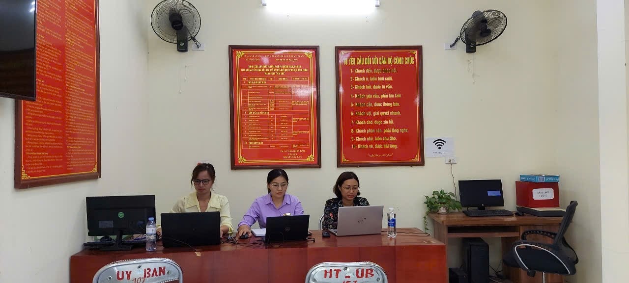 hoai-duc-ak0.jpg