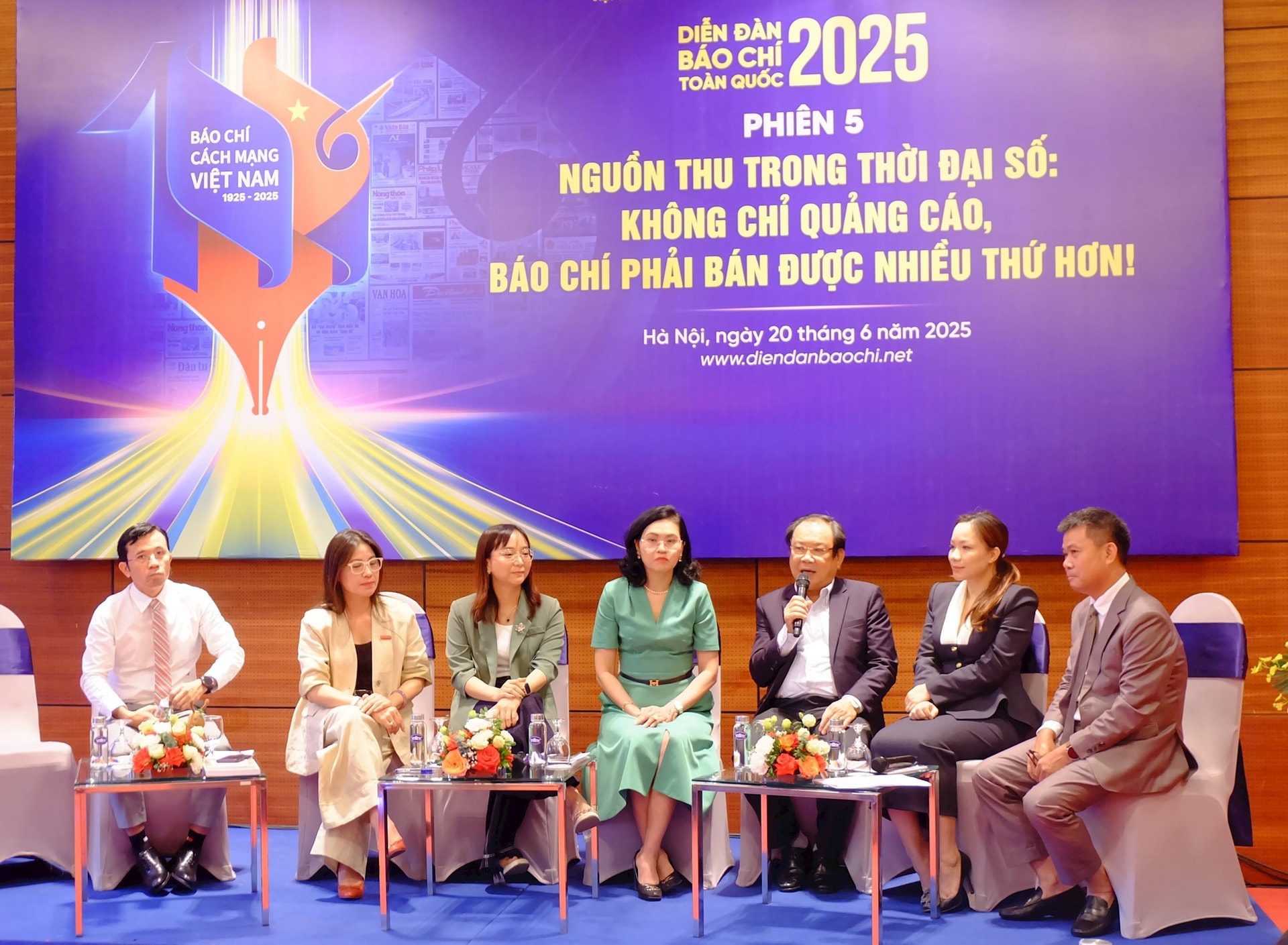 delegates-at-the-forum.jpg