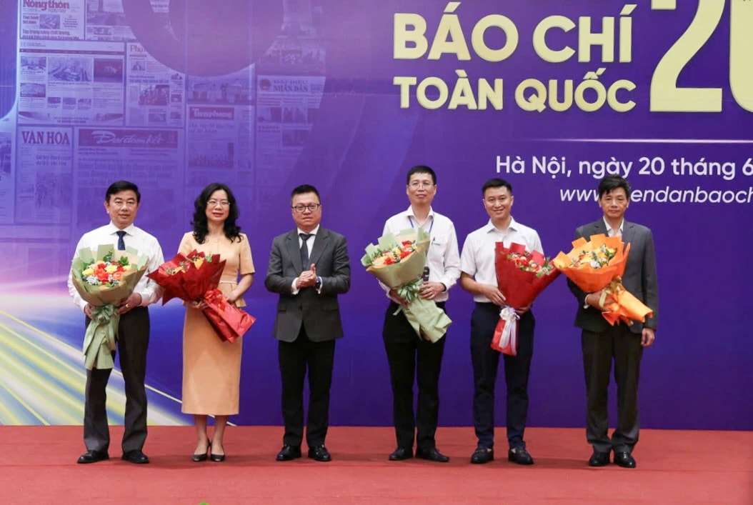 flower-for-delegates-of-the-forum.jpeg