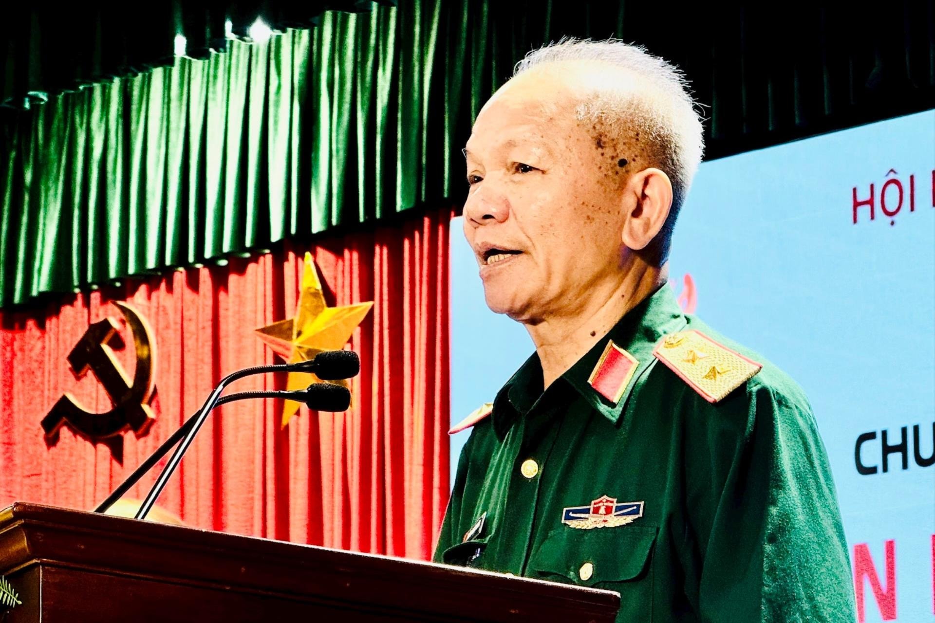 general-hoang-khanh-hung.jpg