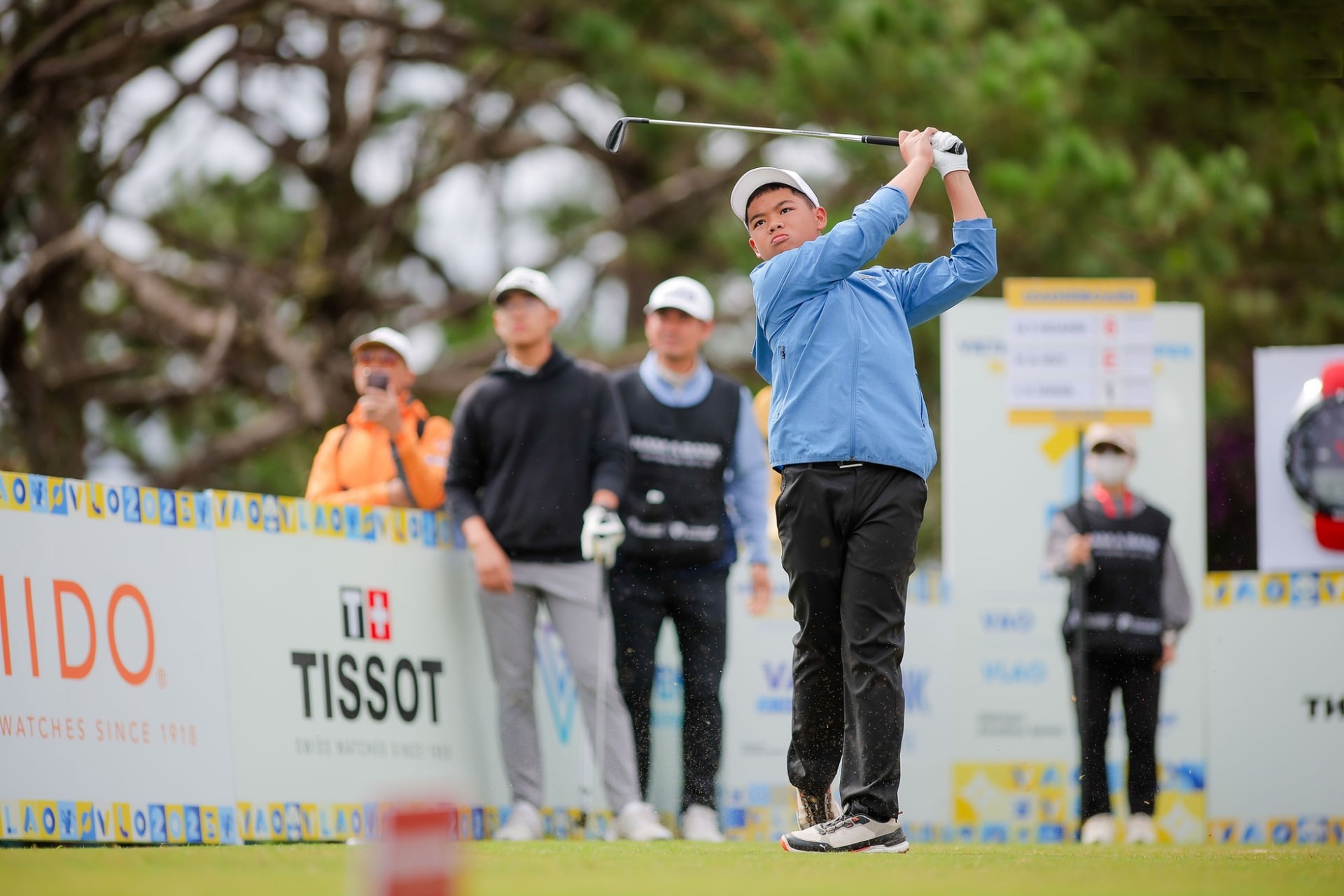 van-dong-vien-nguyen-trong-hoang-thi-dau-tai-giai-golf-vo-dich-nghiep-du-nam-va-nu-viet-nam-mo-rong-2025..jpg