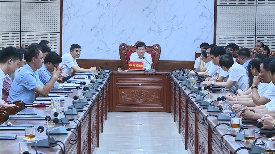 Bí thư Huyện ủy Phúc Thọ Nguyễn Doãn Hoàn chủ trì hội nghị tại trụ sở xã Phúc Thọ (mới). Ảnh: Phúc Thọ