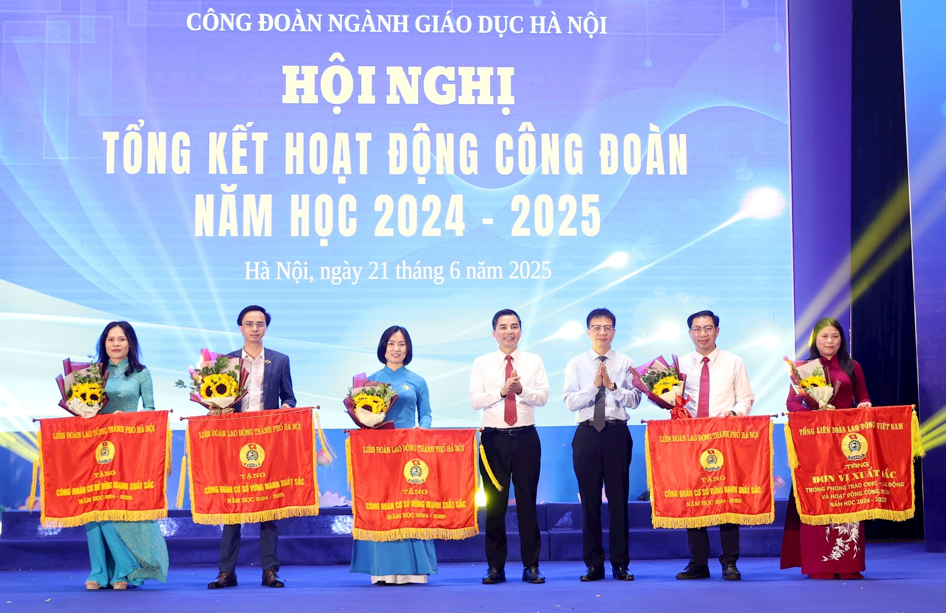 cong-doan-gdhn-khen-5.jpg