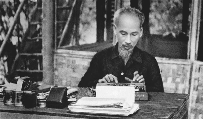 Chủ tịch Hồ Chí Minh: Người đặt nền móng Báo chí cách mạng Việt Nam