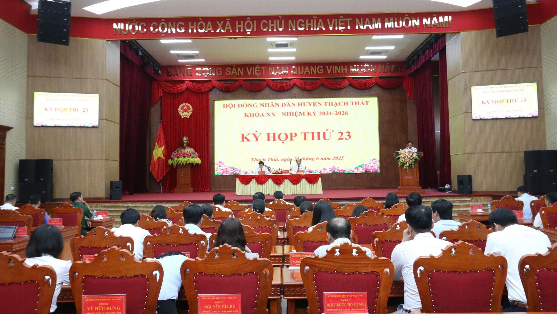 Quang cảnh kỳ họp. Ảnh: Hương Giang.