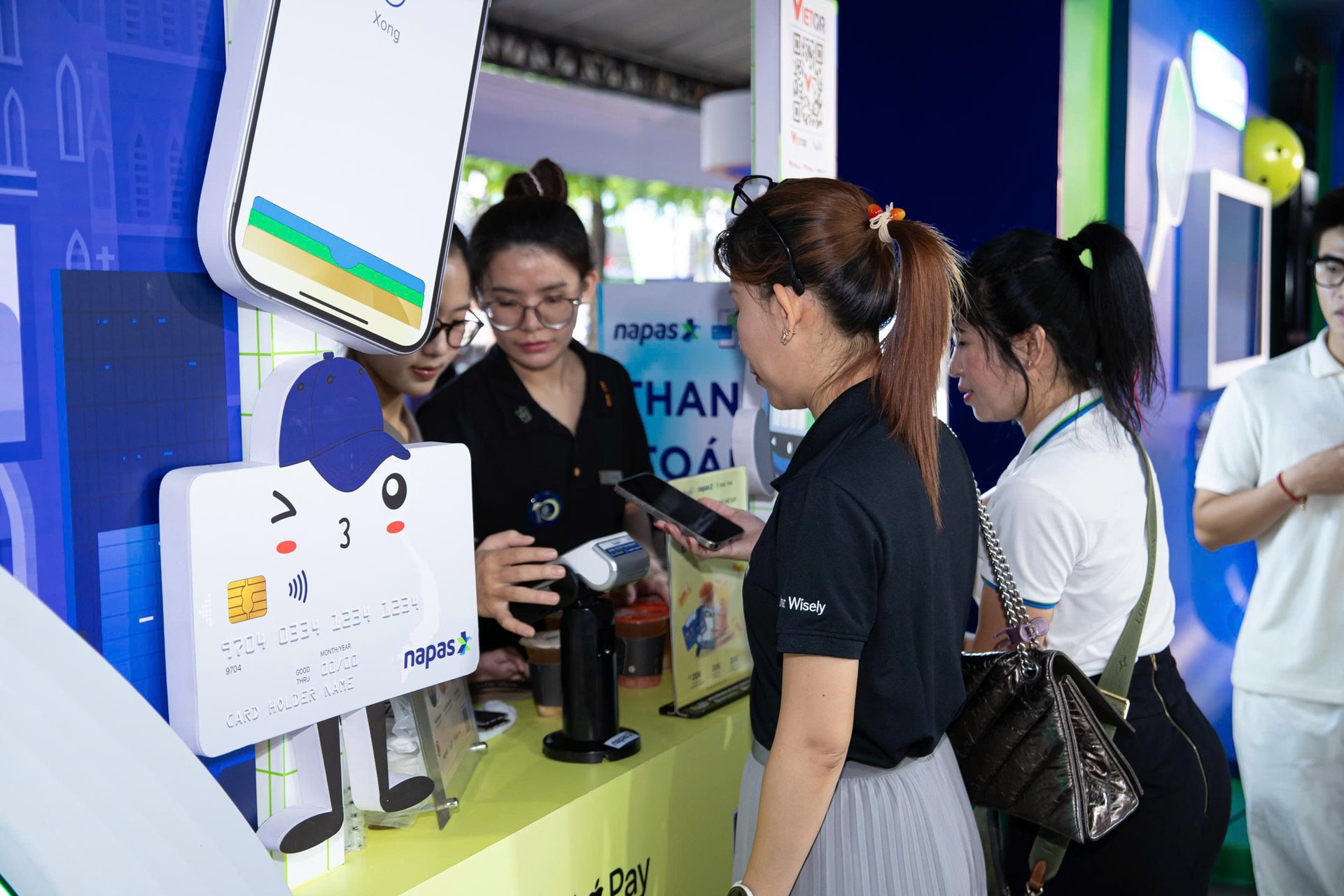 payoo-collaborates-with-napas-to-launch-a-promotion-for-customers-at-the-cashless-festival-1-.jpg