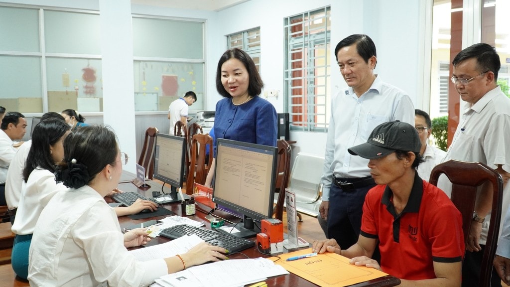 Lãnh đạo TP. Dĩ An kiểm tra công tác vận hành thử nghiệm phường Đông Hoà sau sắp xếp