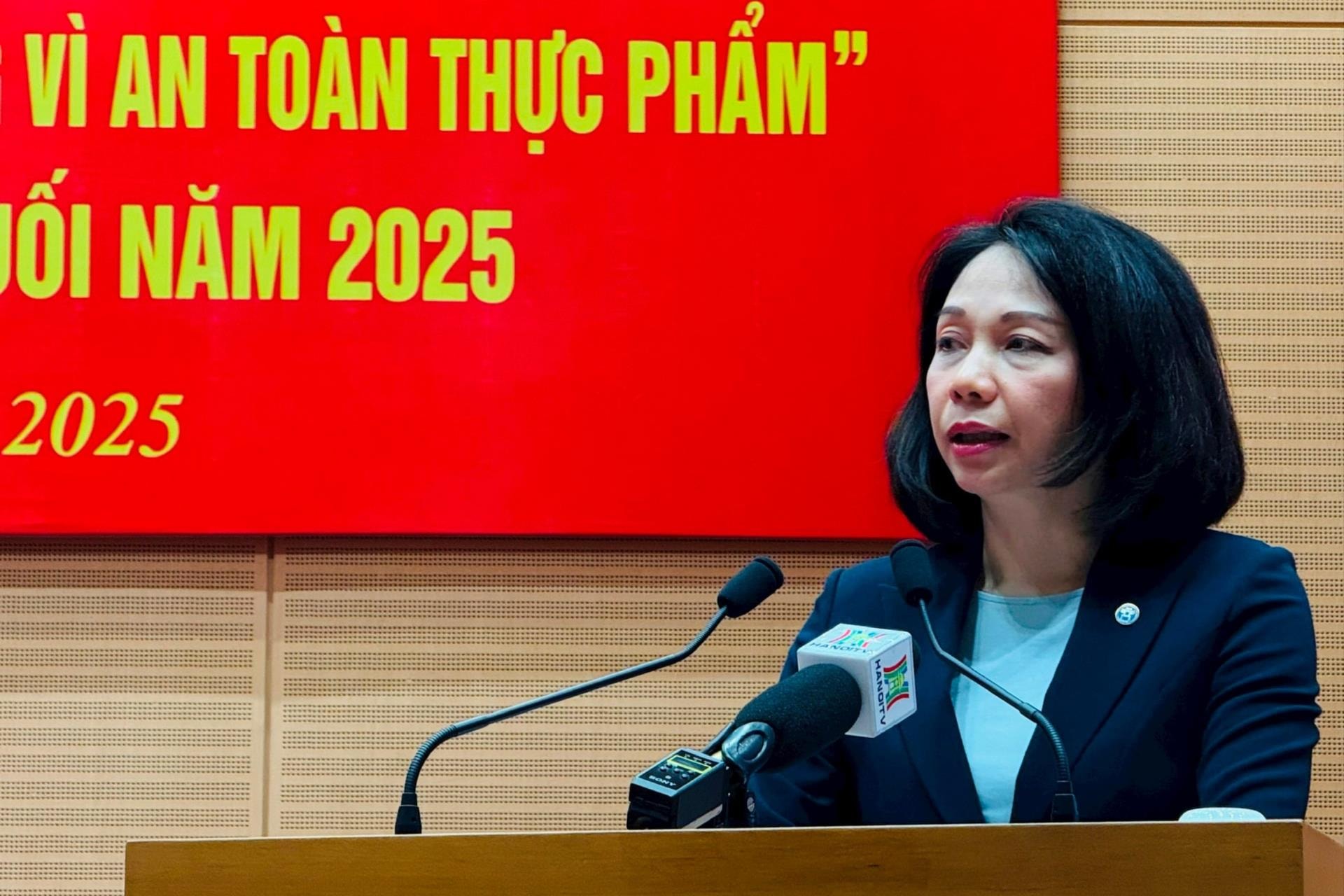 pho-chu-tich-vu-thu-ha.jpg