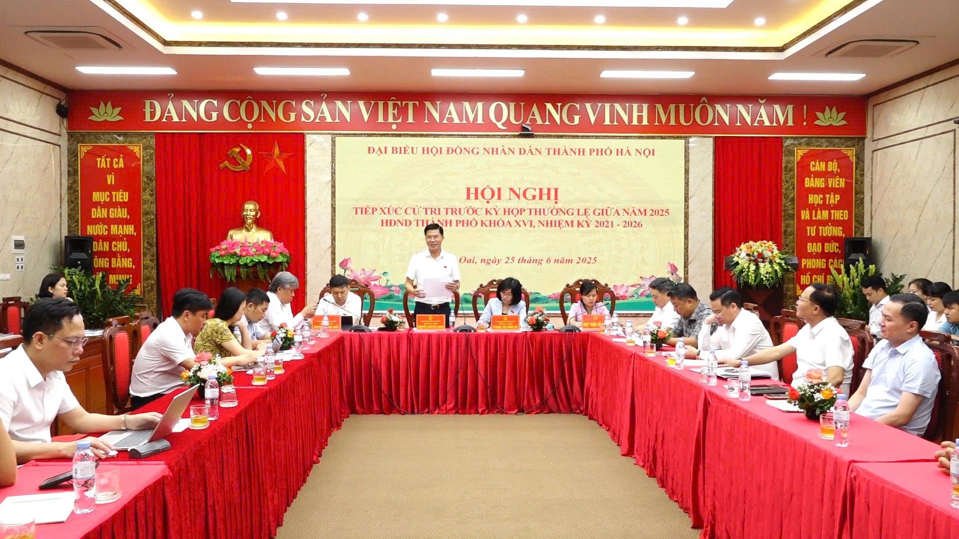 nguyen-hung.jpg