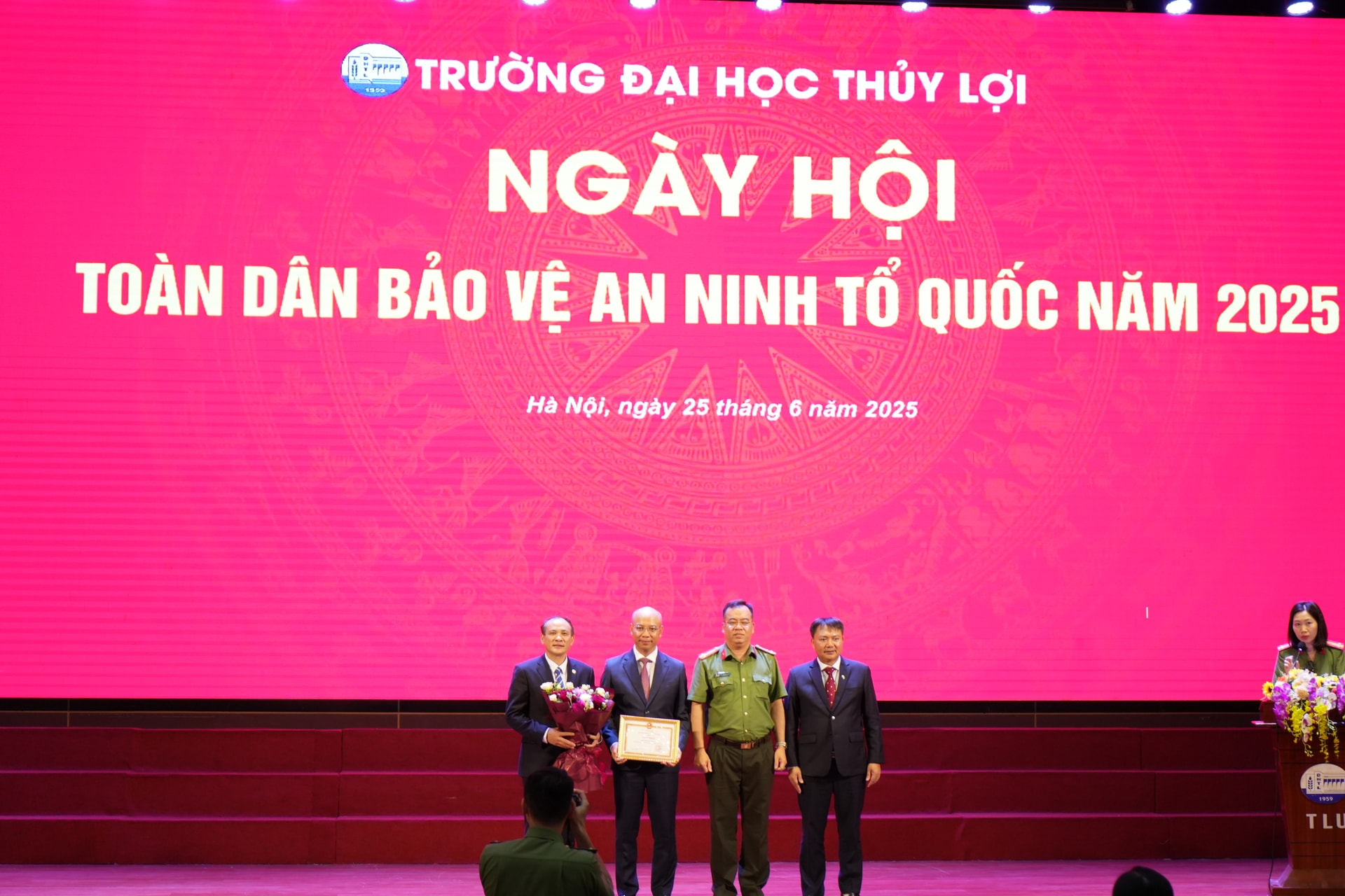 thuy-loi-2-trao-bk.jpg