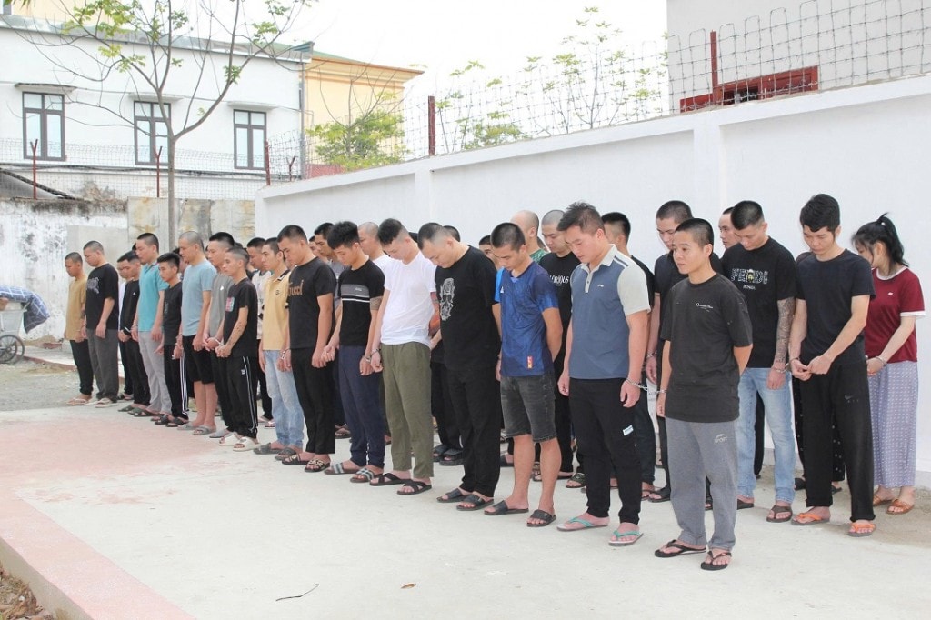 Các đối tượng lừa đảo xuyên Quốc gia bị bắt giữ Các đối tượng lừa đảo xuyên Quốc gia bị bắt giữ