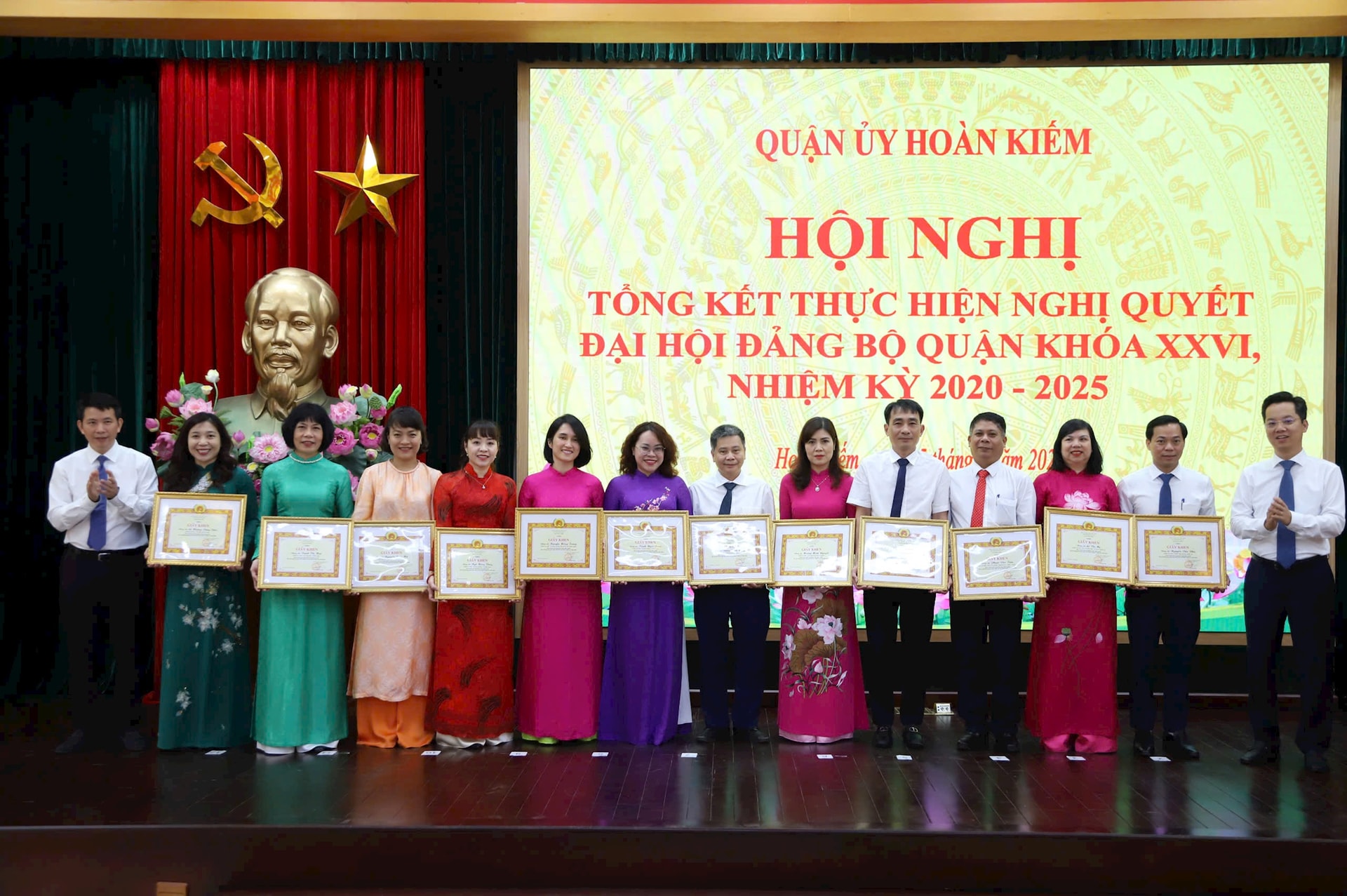 hk-khen-1.jpg