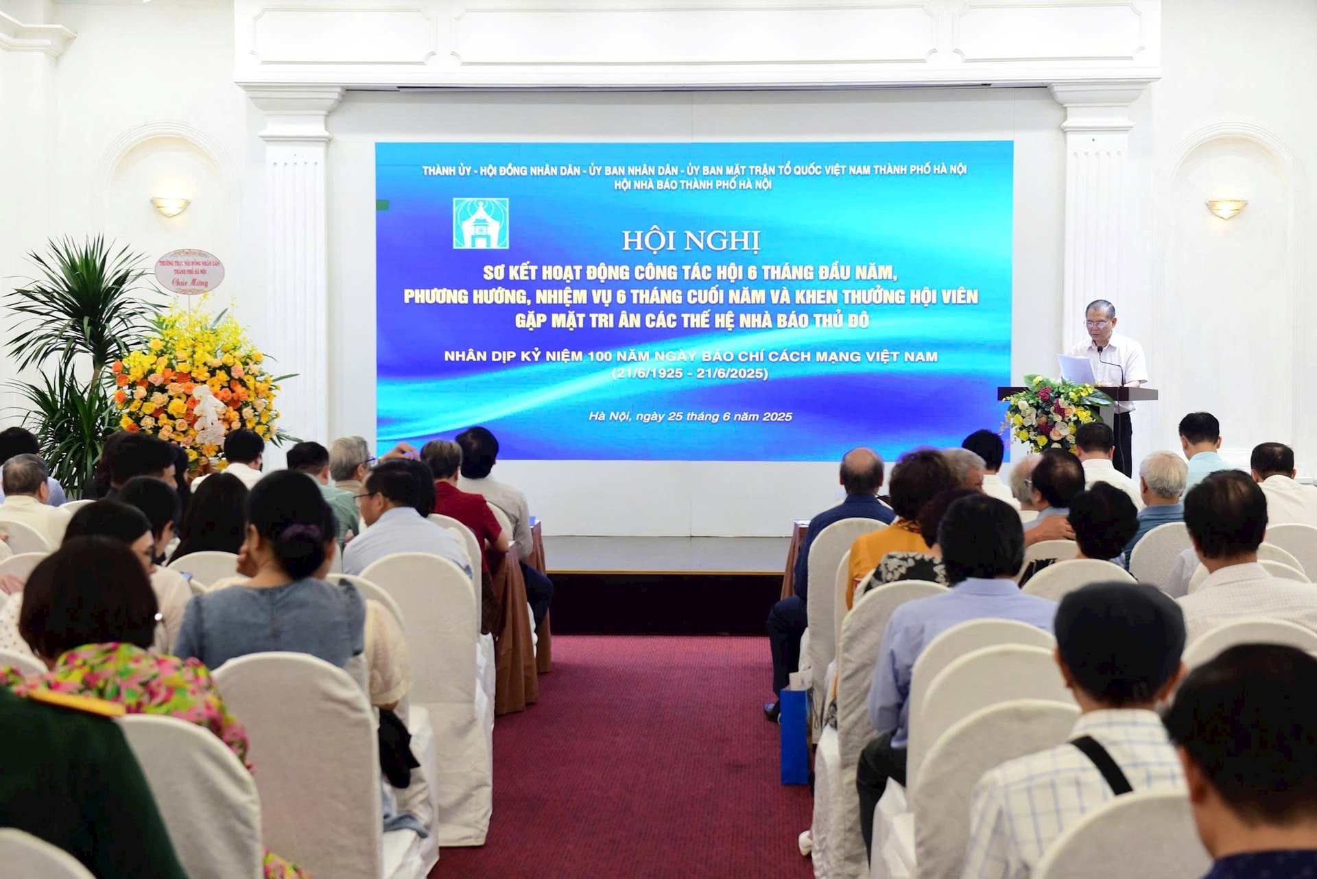grand-journal-quang-phan-pb.jpg