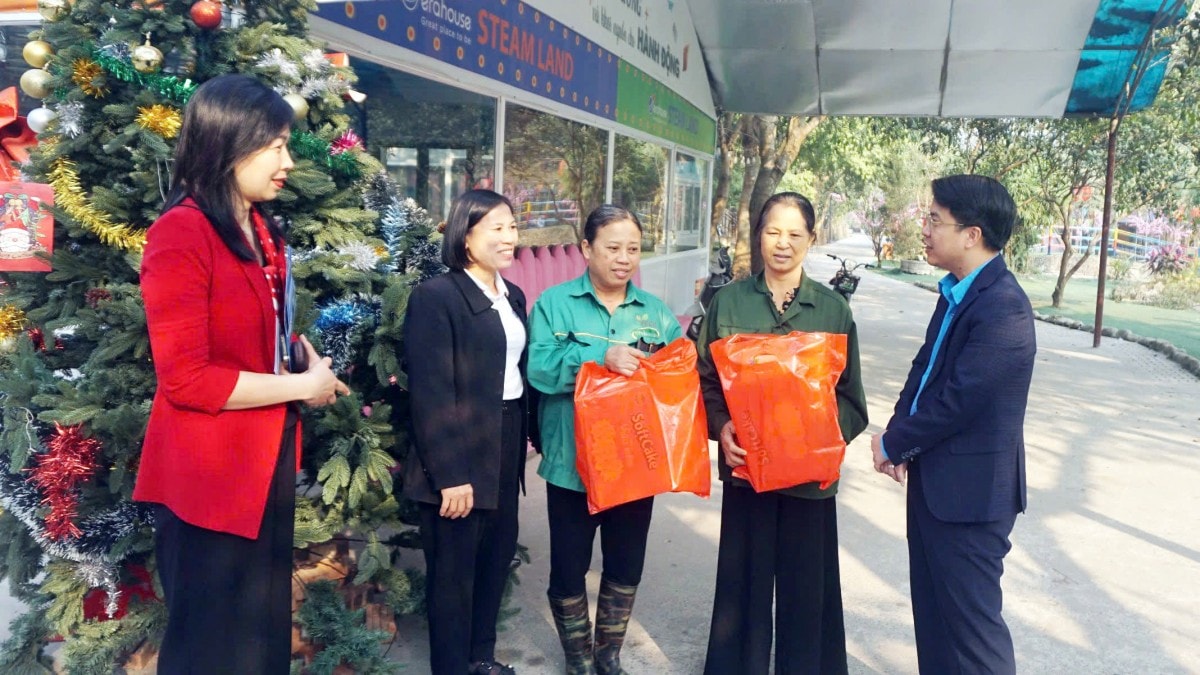 Công đoàn quận Long Biên: Dấu ấn đổi mới, sáng tạo vì đoàn viên phục vụ