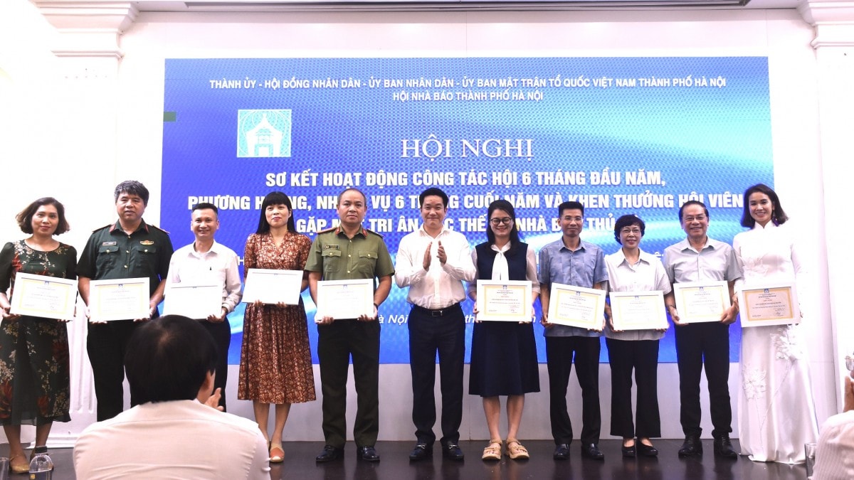 Báo Lao động Thủ đô được Hội Nhà báo Thành phố khen thưởng, biểu dương