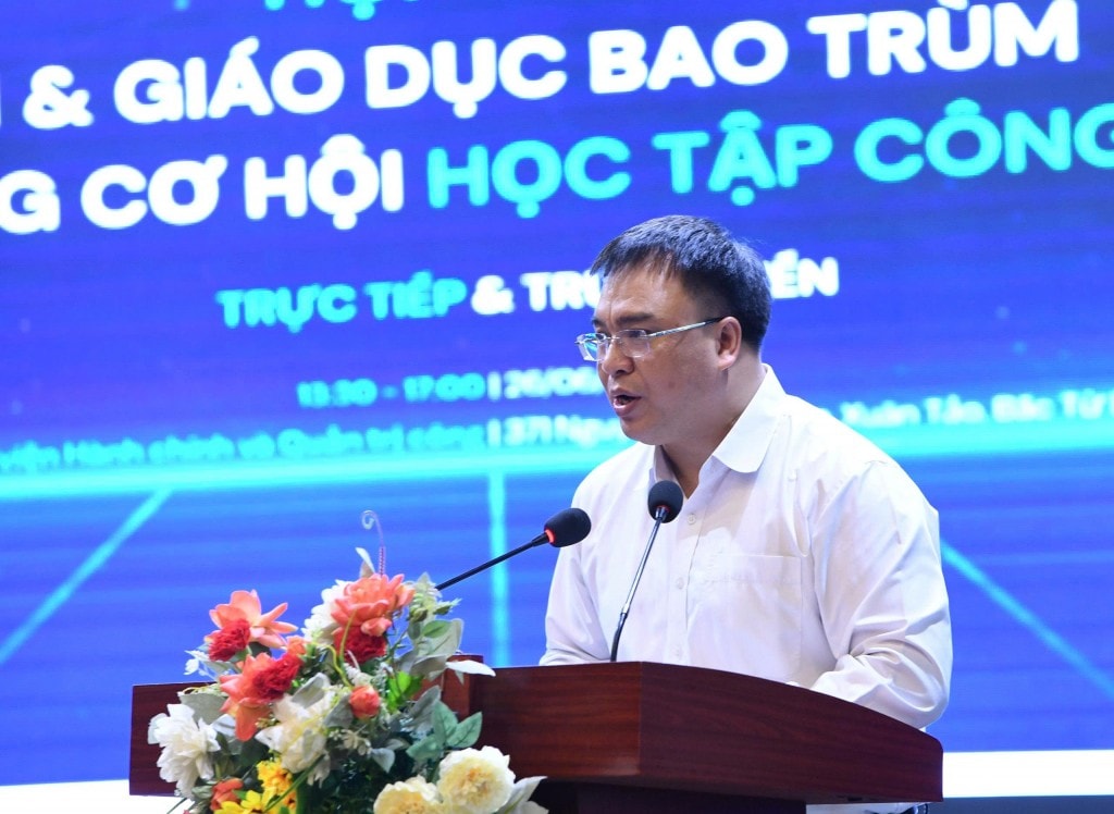 GS.TS Nguyễn Quốc Sửu, Ủy viên Hội đồng Lý luận Trung ương, Phó Giám đốc Học viện Hành chính và Quản trị công