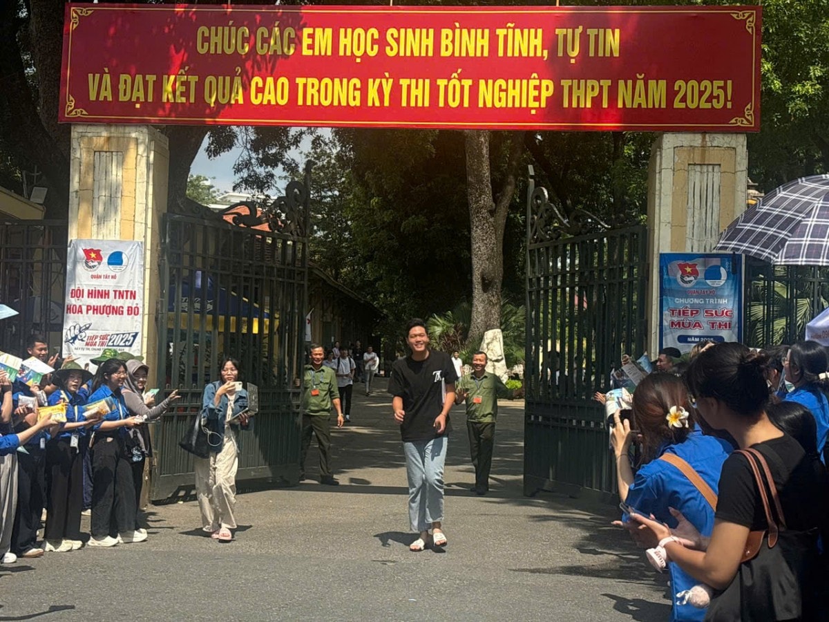 Kỳ thi THPT 2025: Mở màn thuận lợi, nhiều thí sinh “thở phào”