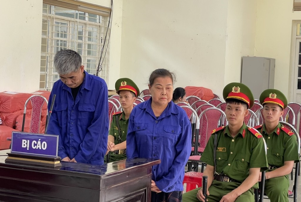 Hai bị cáo tại toà Hai bị cáo tại toà