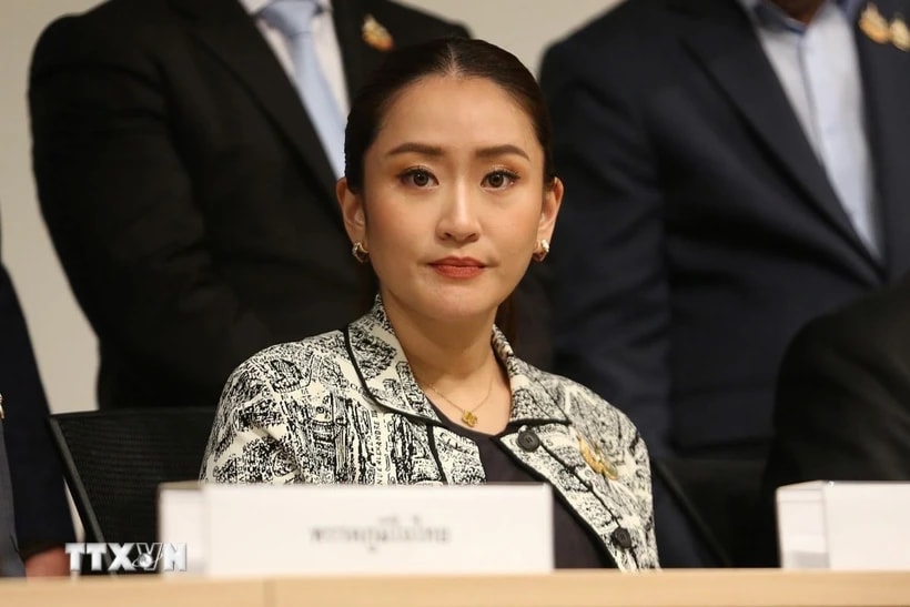 Thủ tướng Thái Lan Paetongtarn Shinawatra trong cuộc họp báo tại Bangkok. (Ảnh: THX/TTXVN)