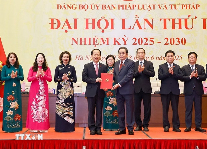 ttxvn-2806-chu-tich-quoc-hoi-11.jpg