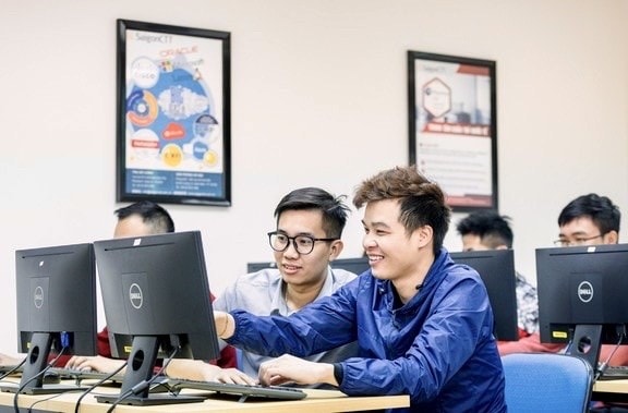 Thu nhập chỉ đủ sống vẫn phải đóng thuế