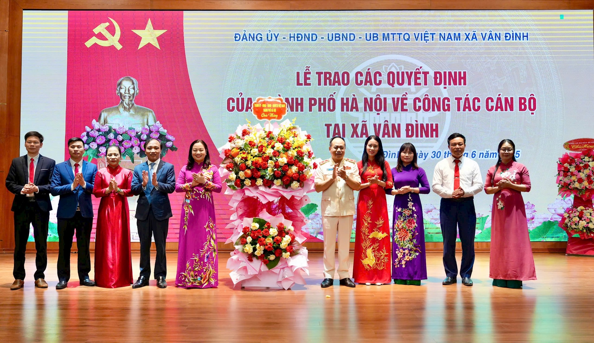 van-dinh-2.jpg