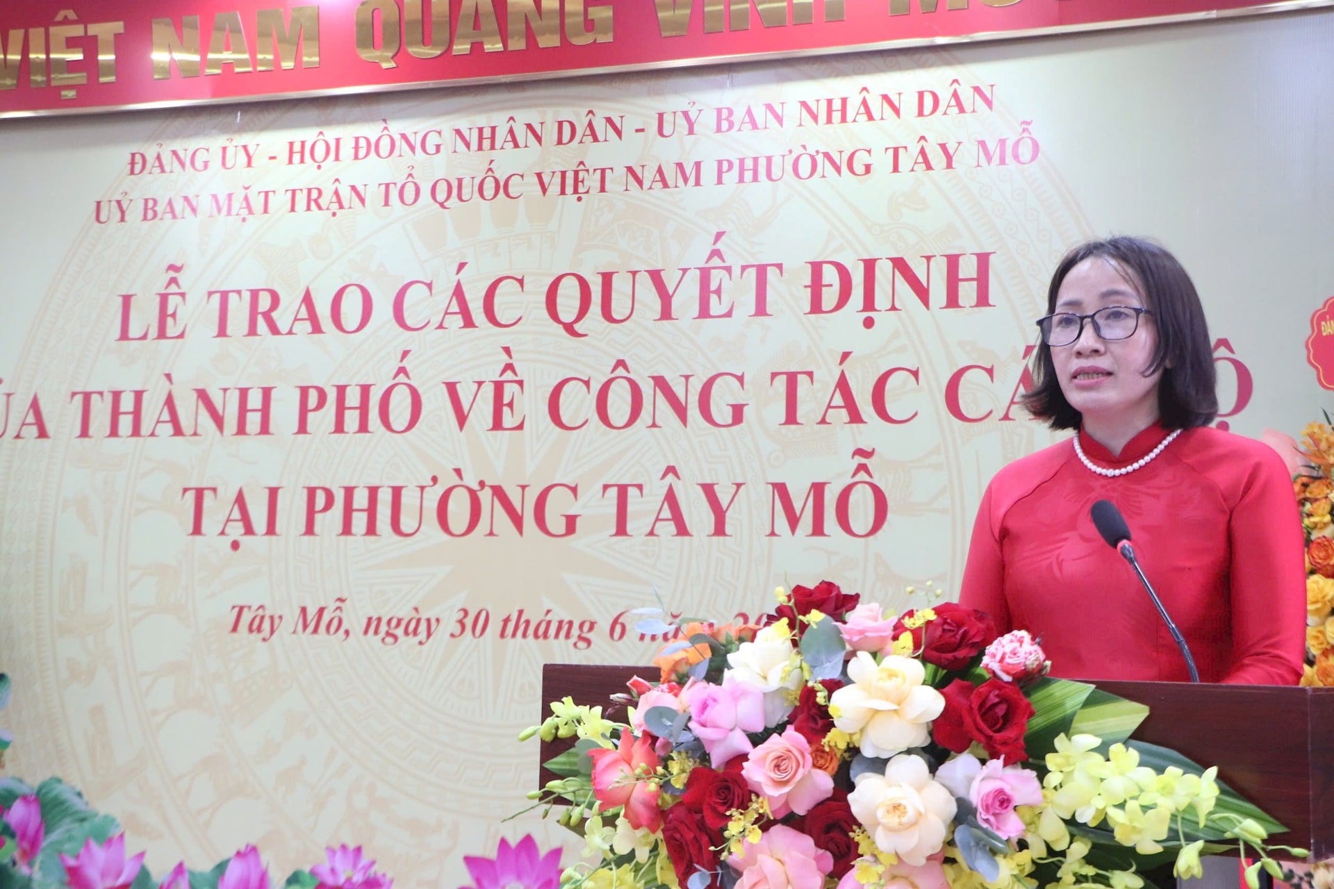 tay-mo-c-hang-.jpg