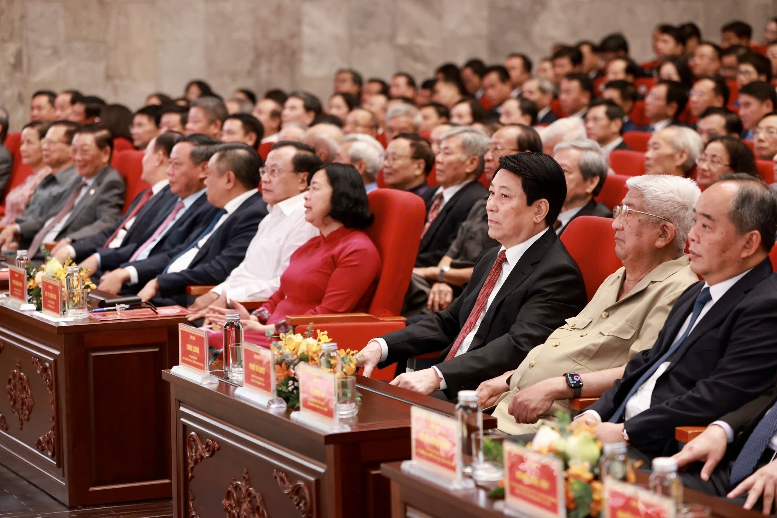 Lãnh đạo Đảng, Nhà nước dự Lễ công bố các nghị quyết, quyết định sáp nhập đơn vị hành chính