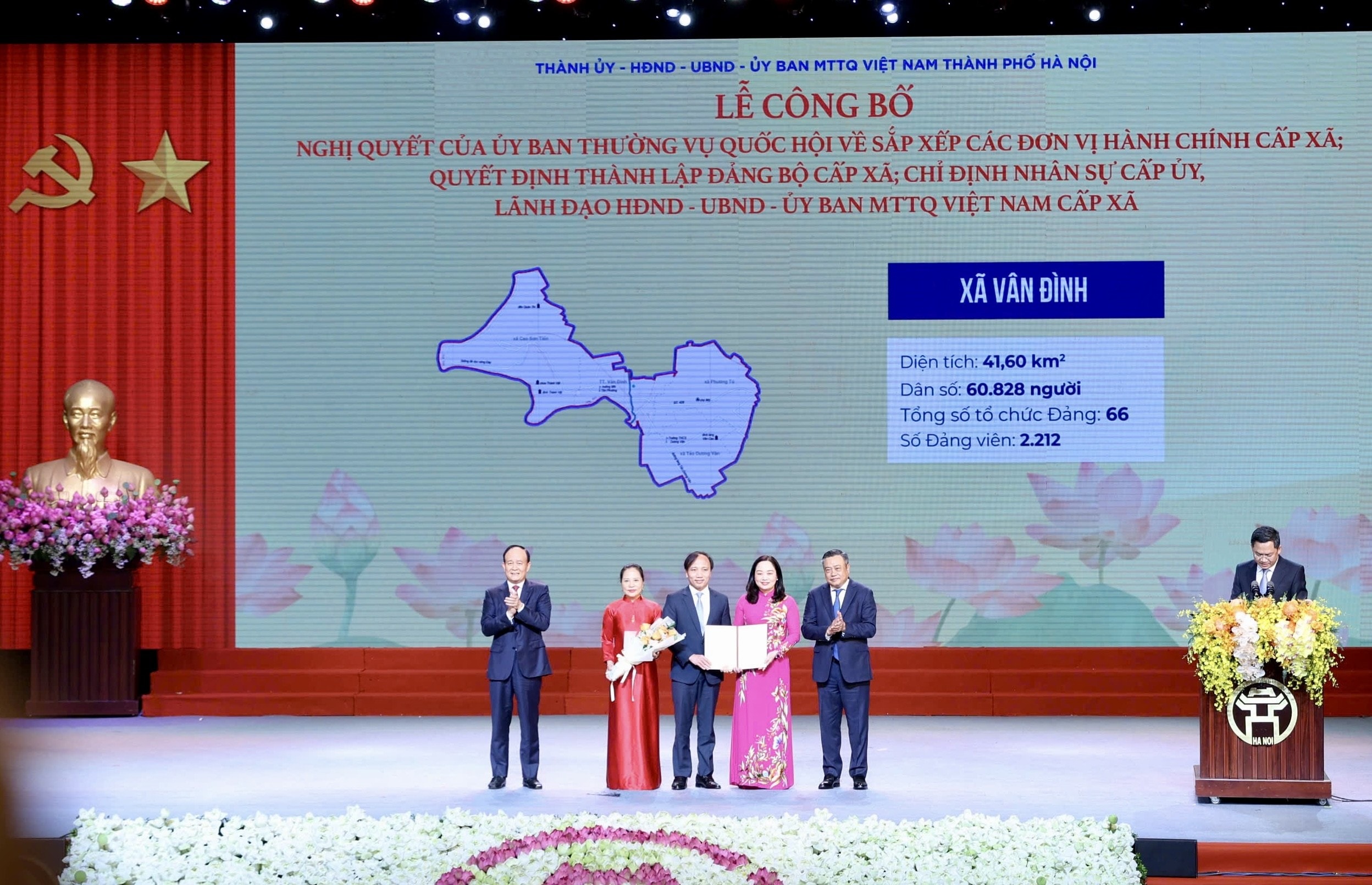 Hà Nội long trọng tổ chức Lễ công bố sắp xếp đơn vị hành chính