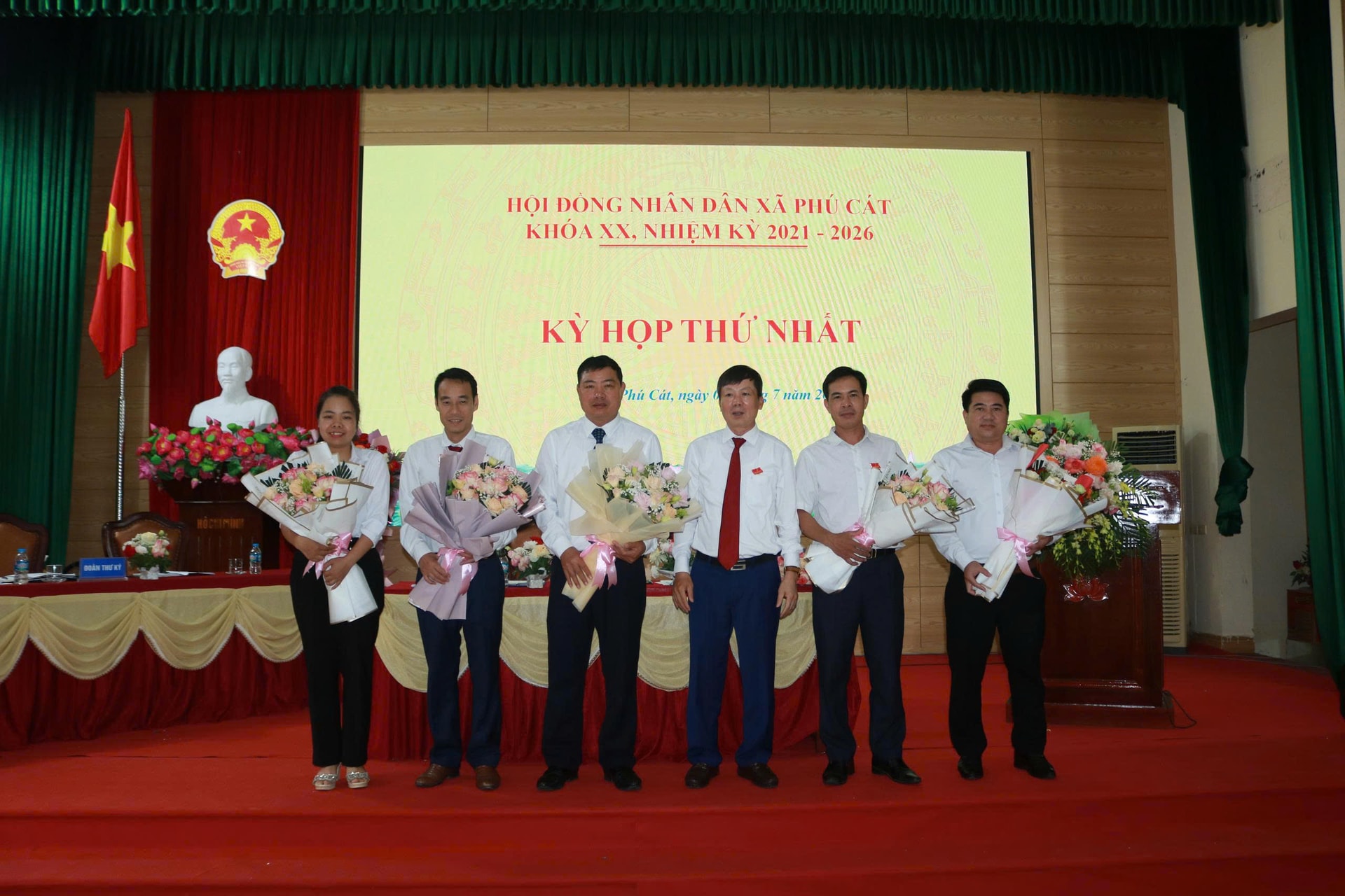 2-phu-cat.jpg