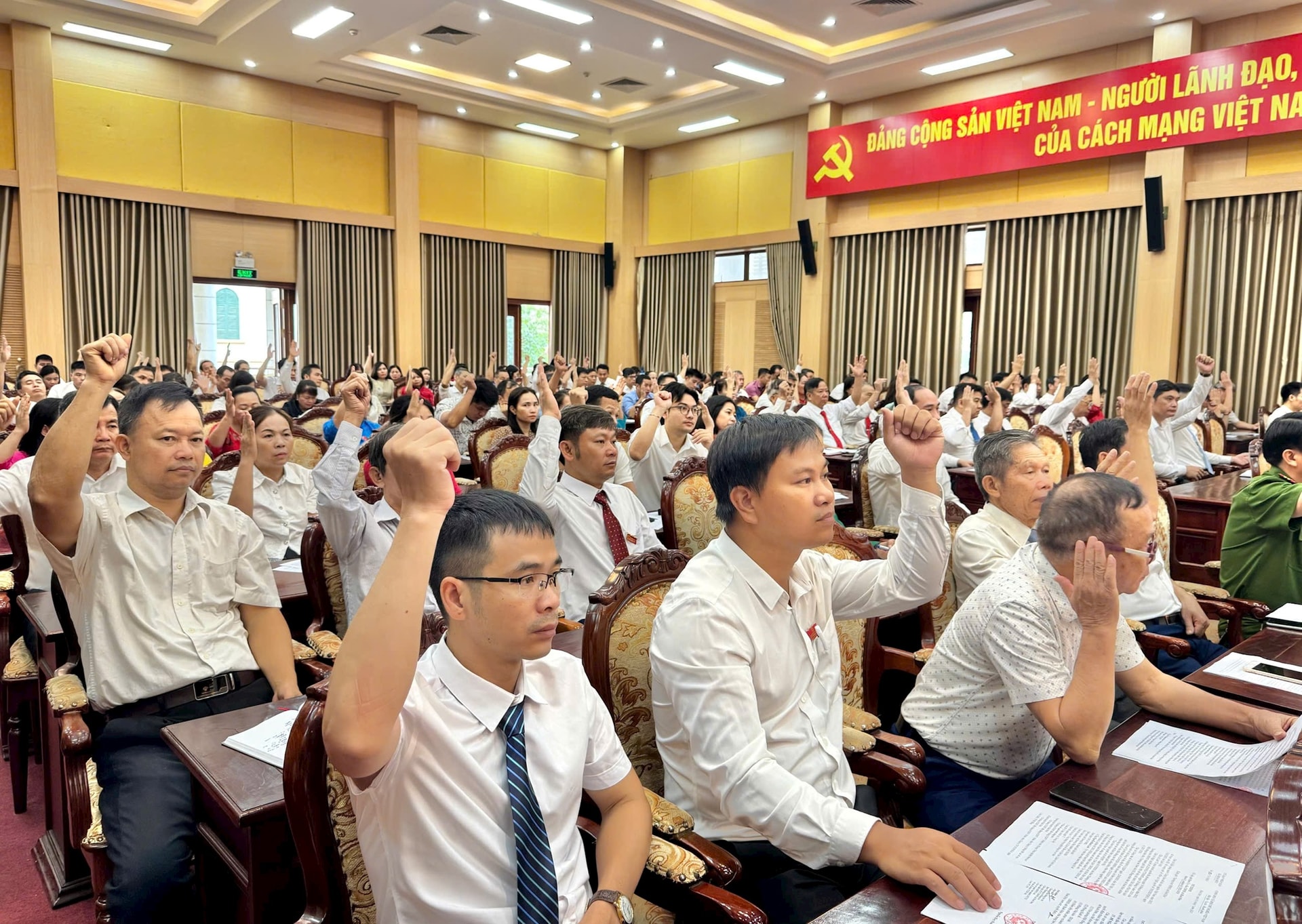 hoai-duc-bq6.jpg