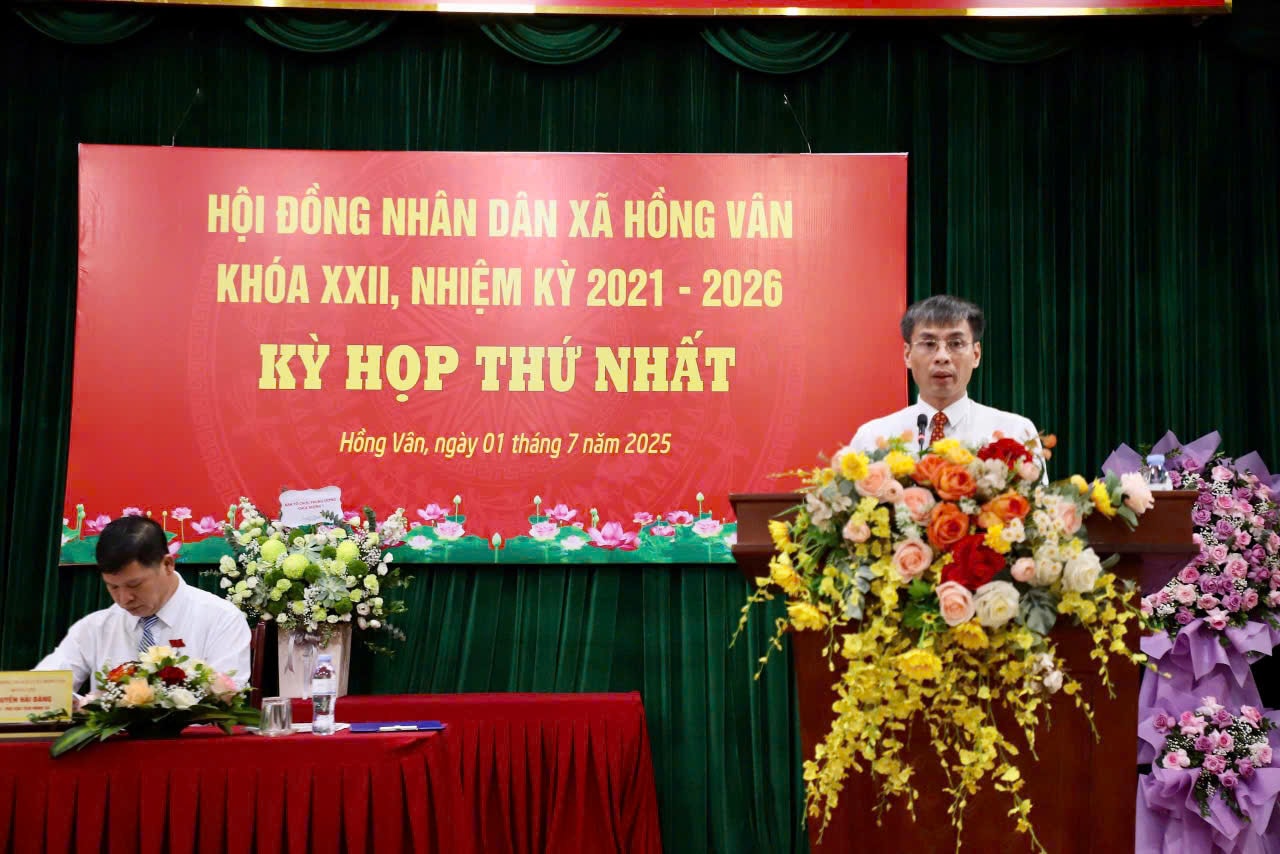bi-thu-hong-van.jpg
