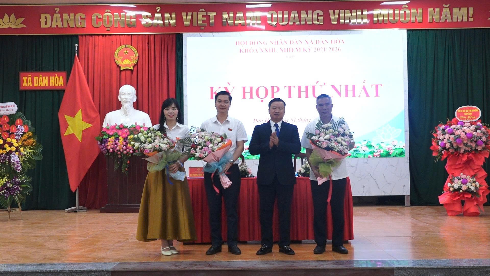 ld-ubnd-dan-hoa.jpg