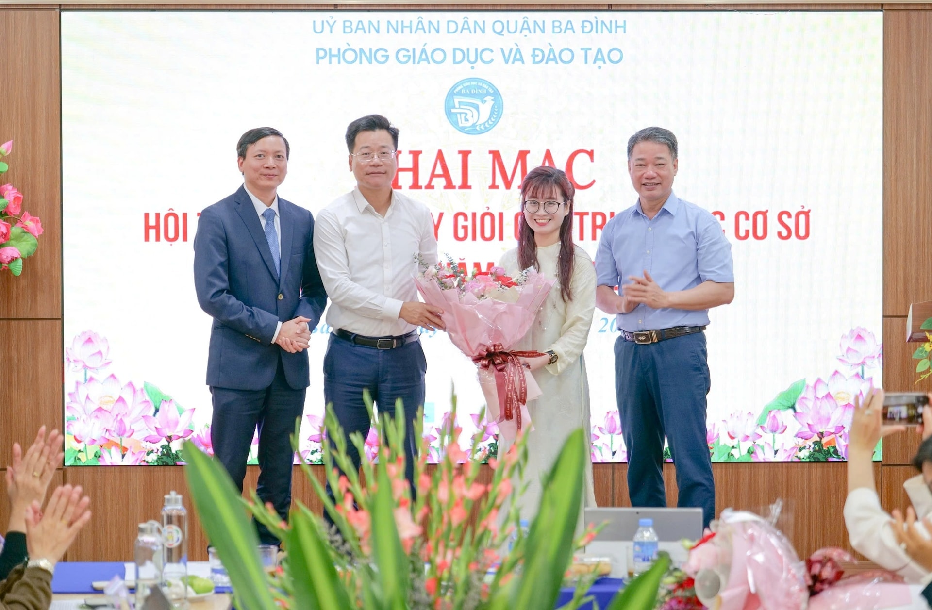 khai-mac-day-gioi.jpg