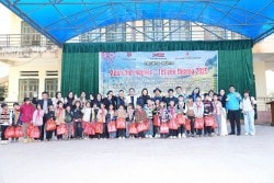 Tết ấm nơi rẻo cao