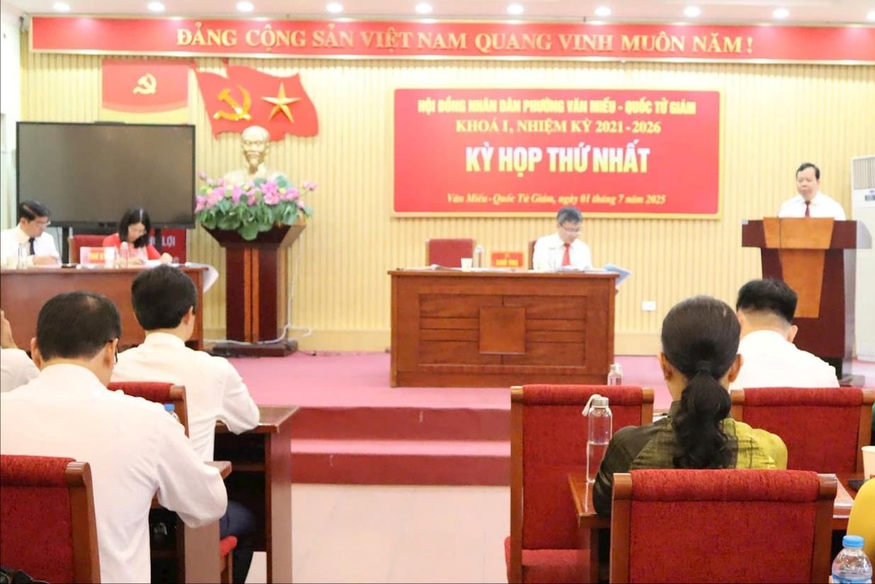 van-mieu1.jpg